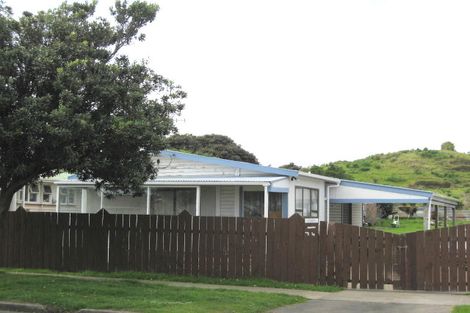 Photo of property in 74 Polson Street, Castlecliff, Whanganui, 4501