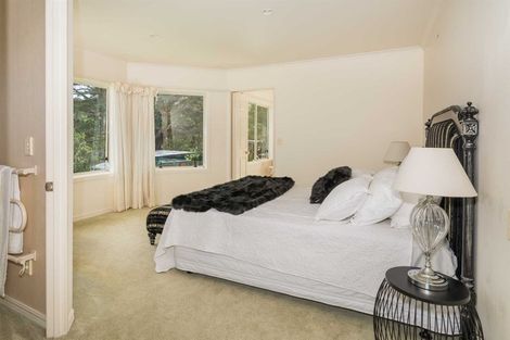 Photo of property in 22 Dene Court Lane, Greenhithe, Auckland, 0632