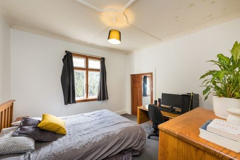 Photo of property in 15 Kingswood Street, Takaro, Palmerston North, 4412