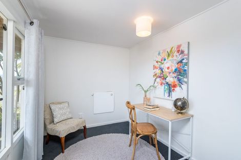 Photo of property in 171 Miromiro Road, Normandale, Lower Hutt, 5010