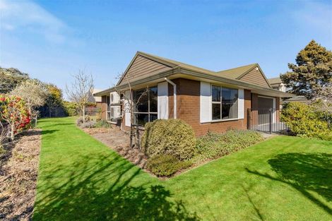 Photo of property in 130 Grahams Road, Burnside, Christchurch, 8053