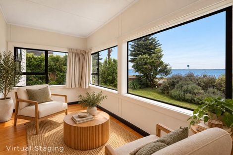 Photo of property in 9 The Esplanade, Eastern Beach, Auckland, 2012