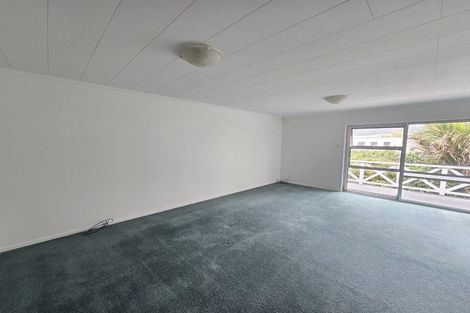 Photo of property in 70 Kings Crescent, Hutt Central, Lower Hutt, 5010