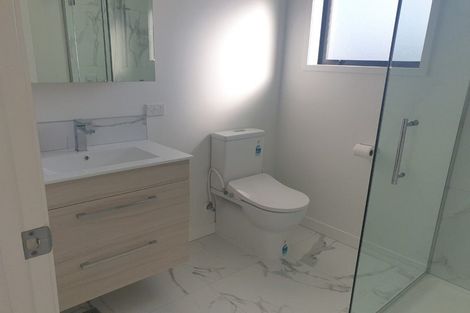 Photo of property in 8/8 Yeovil Road, Te Atatu Peninsula, Auckland, 0610