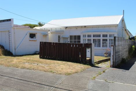 Photo of property in 39 Forres Street, Seatoun, Wellington, 6022