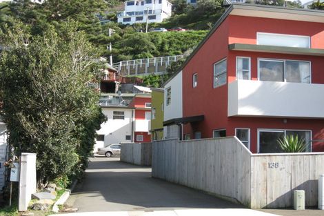 Photo of property in 9/138 Queens Drive, Lyall Bay, Wellington, 6022