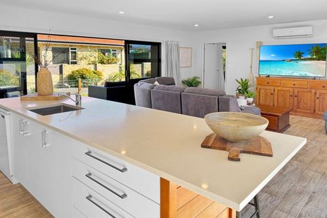 Photo of property in 49 Pohutukawa Avenue, Ohope, 3121