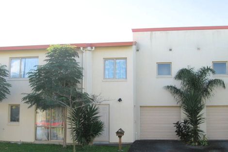 Photo of property in 15 Lockington Avenue, Henderson, Auckland, 0612