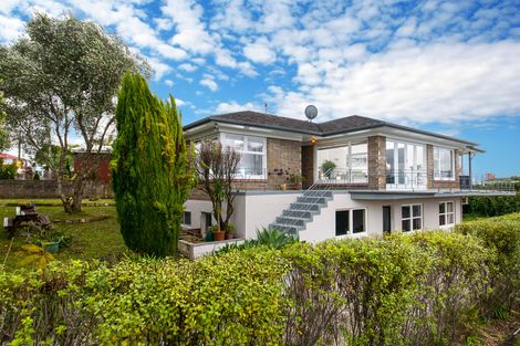 Photo of property in 91 Waimumu Road, Massey, Auckland, 0614