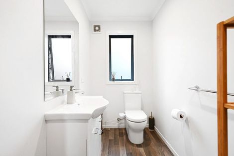 Photo of property in 2/5 Teddy Street, Whitiora, Hamilton, 3200