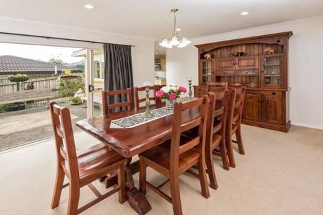 Photo of property in 22 Attymon Lane, East Tamaki, Auckland, 2016