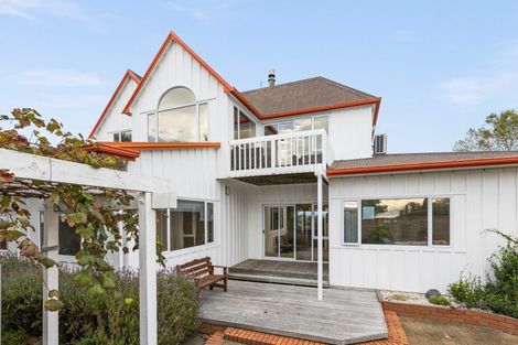 Photo of property in 121 Thompson Road, Bluff Hill, Napier, 4110