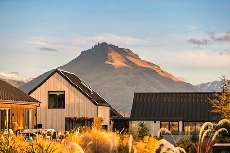 Photo of property in 9 Torridon Court, Jacks Point, Queenstown, 9371