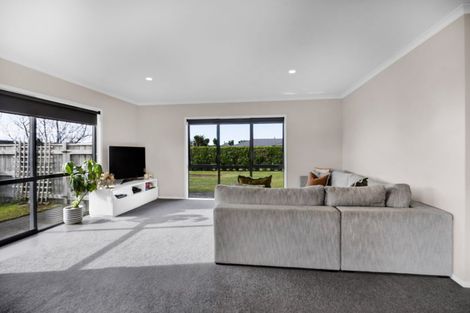Photo of property in 4 James Drive, Bell Block, New Plymouth, 4312