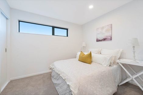 Photo of property in 4/11 Hereford Street, Te Atatu Peninsula, Auckland, 0610