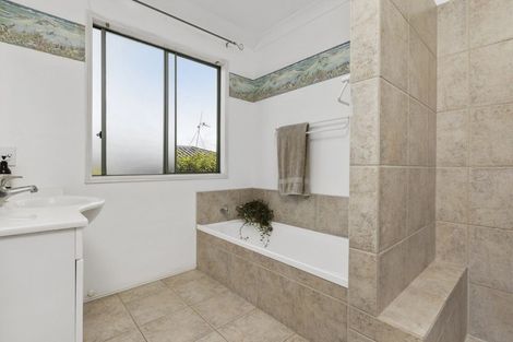 Photo of property in 19 Marire Drive, Ohauiti, Tauranga, 3112