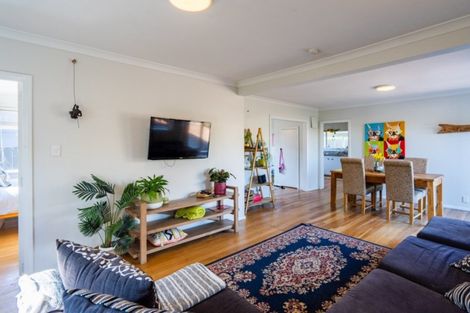 Photo of property in 1 Toru Road, Paraparaumu Beach, Paraparaumu, 5032