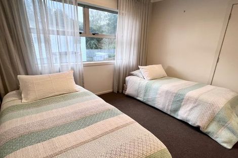 Photo of property in 2/50 Banbury Crescent, Fairfield, Hamilton, 3214