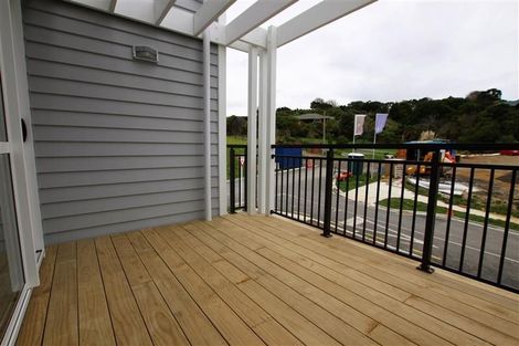 Photo of property in 40 Fernly Rise, Flat Bush, Auckland, 2019