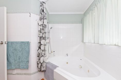 Photo of property in 126 Gatfield Road, Kaukapakapa, 0873