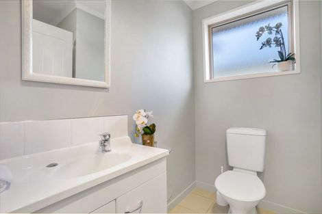 Photo of property in 96 Park Street, Winton, 9720