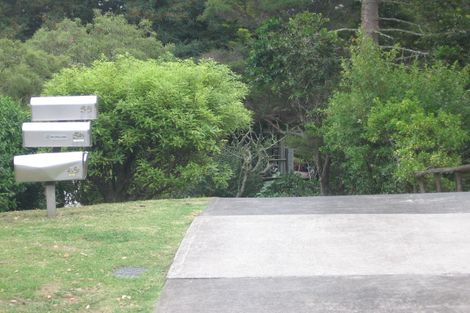 Photo of property in 1/54 Valley View Road, Glenfield, Auckland, 0629