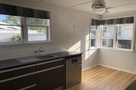 Photo of property in 26 Bell Street, Marton, 4710