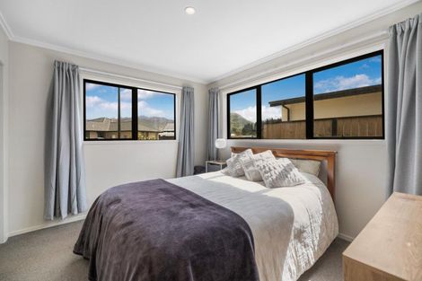 Photo of property in 6 Chadlington Way, Lower Shotover, Queenstown, 9304