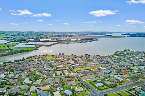 Photo of property in 4 Waitoa Street, Waiuku, 2123