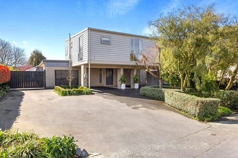 Photo of property in 48 Harrowdale Drive, Avonhead, Christchurch, 8042