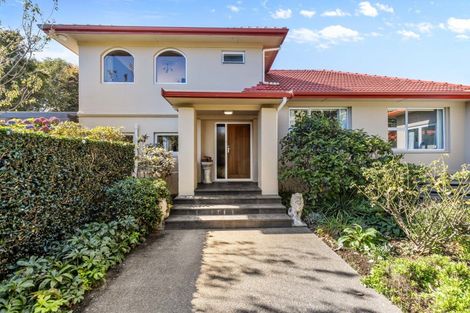 Photo of property in 305 Mangorei Road, Merrilands, New Plymouth, 4312