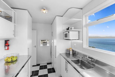 Photo of property in Gateway Apartments, 19 Maida Vale Road, Roseneath, Wellington, 6011