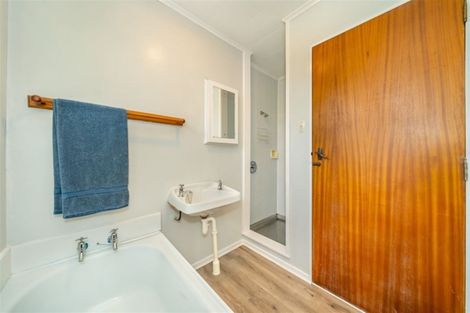 Photo of property in 51b Gemstone Drive, Birchville, Upper Hutt, 5018