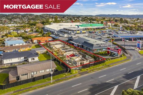 Photo of property in 3370 Great North Road, Glen Eden, Auckland, 0602