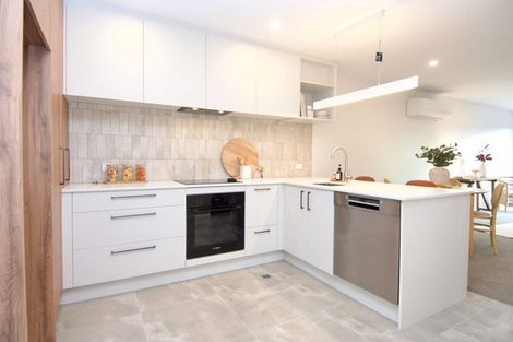 Photo of property in 4/133 Blighs Road, Strowan, Christchurch, 8052