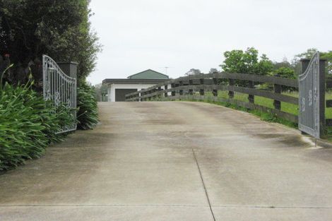 Photo of property in 41 Jack Paterson Road, Opaheke, Papakura, 2584