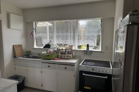 Photo of property in 15 Bevyn Street, Castor Bay, Auckland, 0620