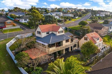 Photo of property in 54 Brightside Road, Stanmore Bay, Whangaparaoa, 0932