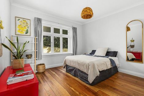 Photo of property in 3 Endeavour Street, Lyall Bay, Wellington, 6022