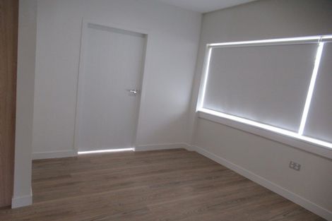 Photo of property in 2 Nikau Street, New Lynn, Auckland, 0600