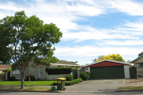 Photo of property in 15 Daytona Place, Parklands, Christchurch, 8083
