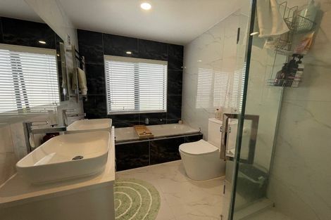 Photo of property in 24 Matahae Drive, Flat Bush, Auckland, 2019