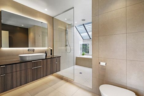 Photo of property in 60a Saint Georges Bay Road, Parnell, Auckland, 1052