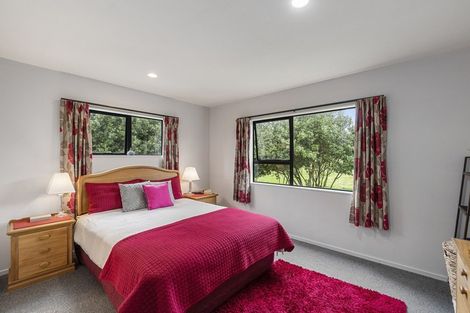 Photo of property in 13 Sylvia Way, Te Horo Beach, Otaki, 5581