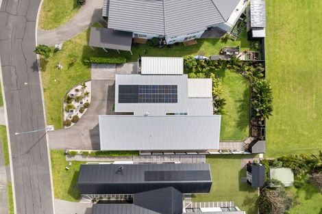 Photo of property in 6 Fred Carr Place, One Tree Point, 0118