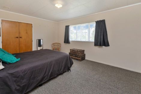 Photo of property in 18 Marohemo Road, Maungaturoto, 0583