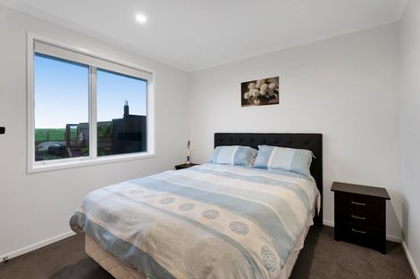 Photo of property in 95 Princess Street, Waitara, 4320