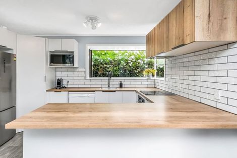 Photo of property in 413 Yaldhurst Road, Russley, Christchurch, 8042