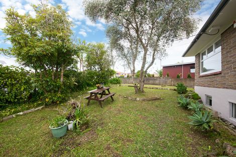 Photo of property in 91 Waimumu Road, Massey, Auckland, 0614
