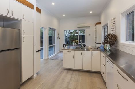 Photo of property in 88a Memorial Avenue, Ilam, Christchurch, 8053